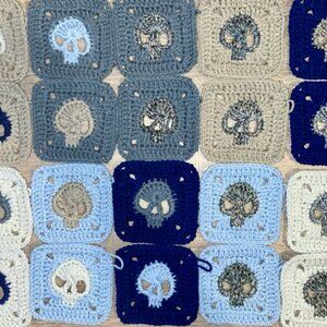 Lot of 20 4.5” ASSORTED BLUES Crochet SKULL GRANNY SQUARES Afghan DIY Blanket
